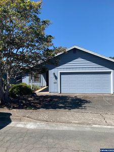 1719 Nut Tree Dr NW, Salem, OR, 97304