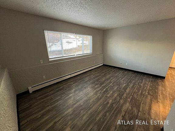5th image of 415 Saint Vrain Pl APT 102
