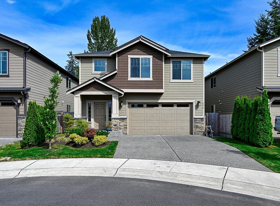 1st image of 4614 167th St SW