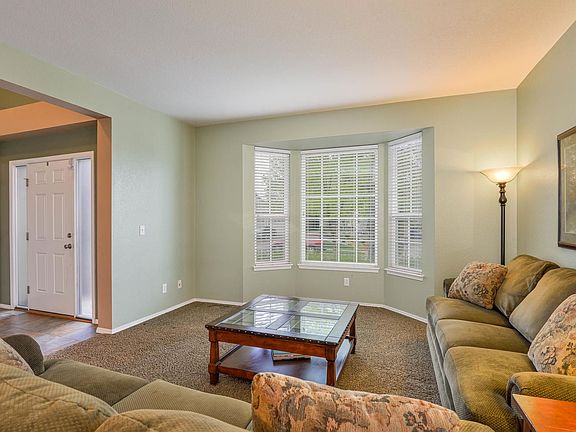 6227 Treestead Ct Fort Collins-large-046-34-Living Room-1500x986-72dpi.jpg