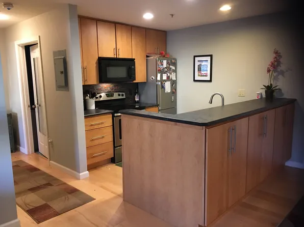 410 Hildred Dr, Burlington, VT