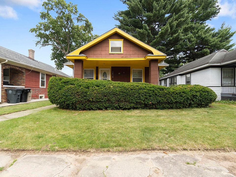 1st image of 1818 Leer St