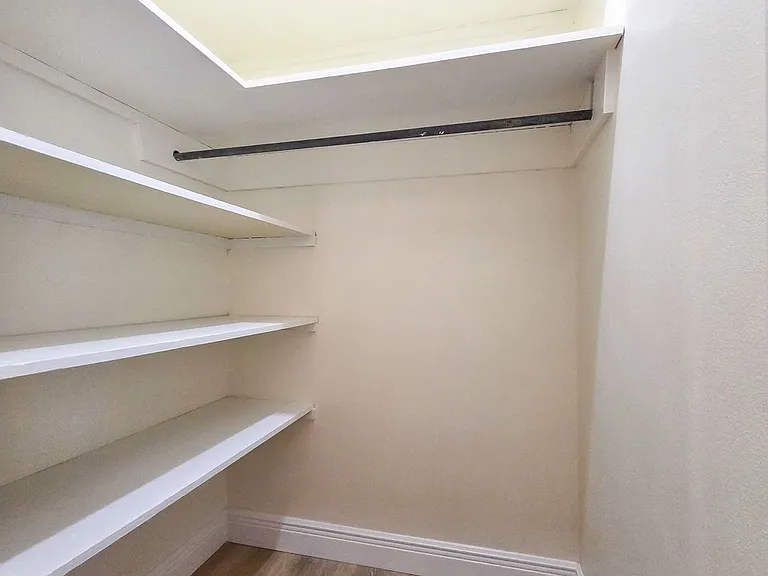 3702 NW 22nd Pl — Photo 22