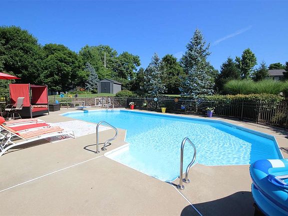 5th image of 8152 Woodcreek Dr