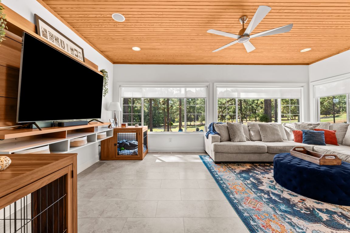 next background image