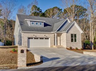 1013 Mill Run Rd, Sneads Ferry, NC 28460