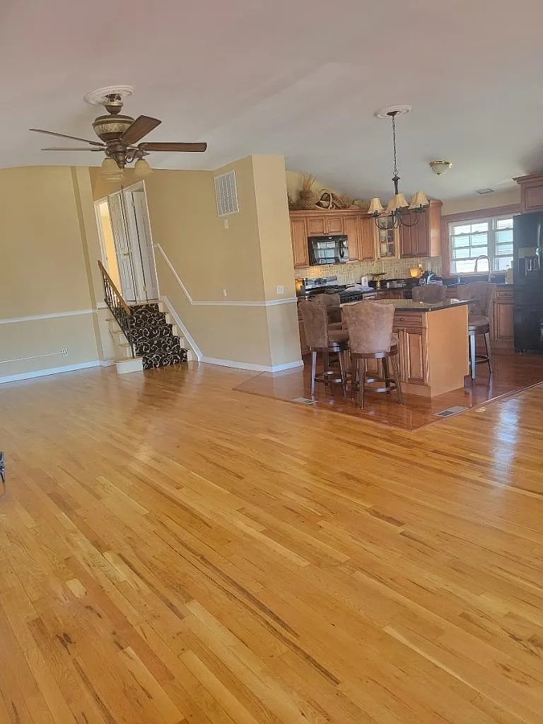 454 Jefferson Ave — Photo 4