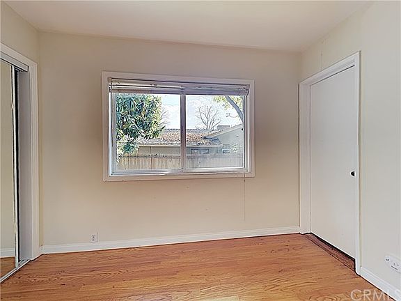 3rd image of 316 E Huntington Dr