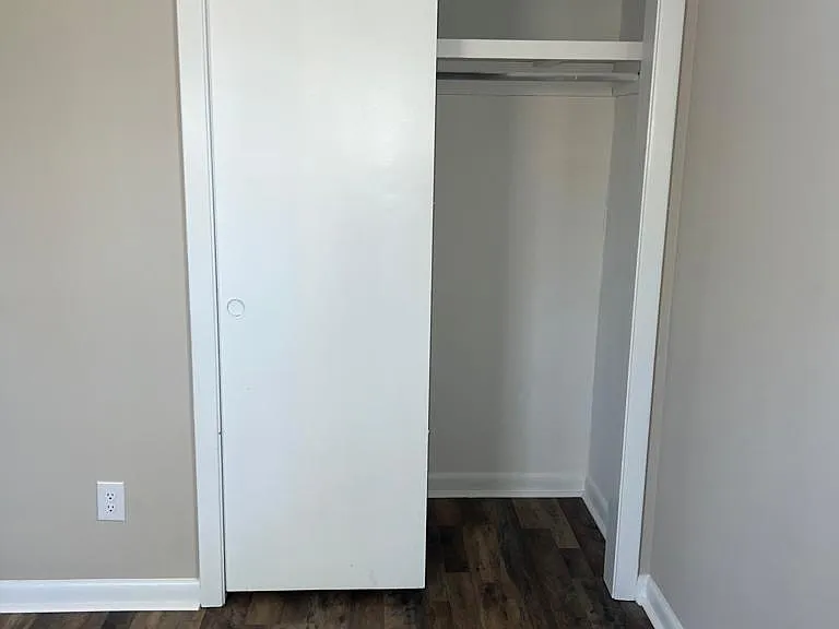 288 Lemont Dr — Photo 20