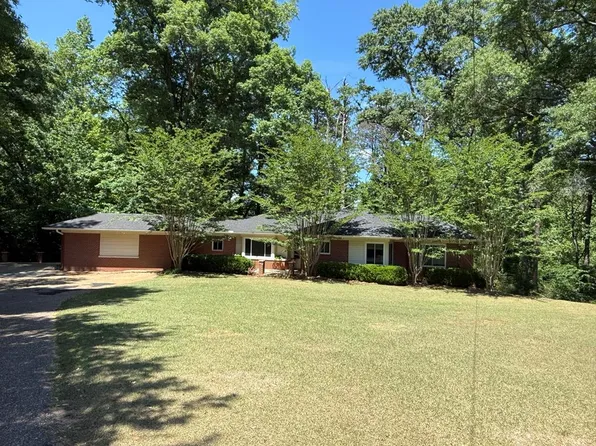 208 S Hillcrest Blvd, Troy, AL 36081
