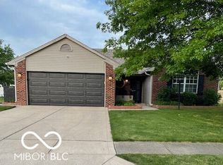 937 Ellington Cir, Greenwood, IN 46143