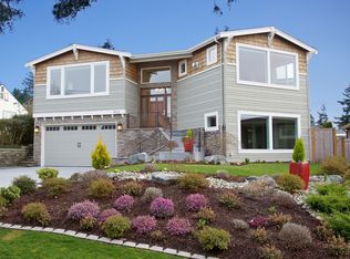 922 Cedar St, Edmonds, WA 98020