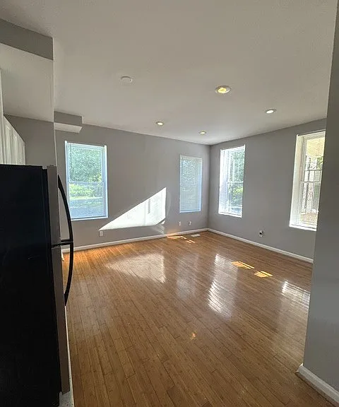 2101 Chelsea Ter #1 — Photo 3