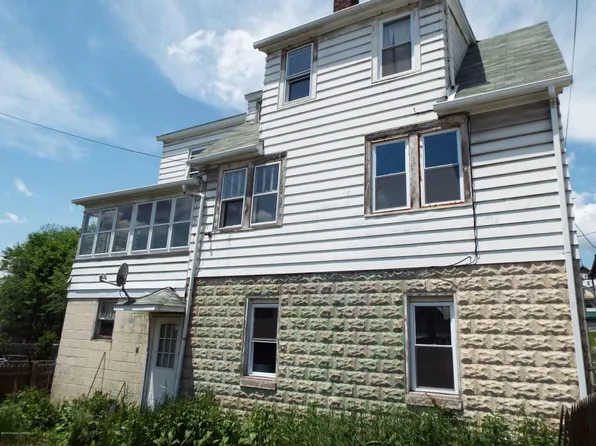 186 W Noble St, Nanticoke, PA 18634