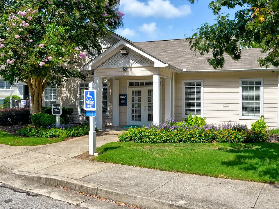Leasing Office