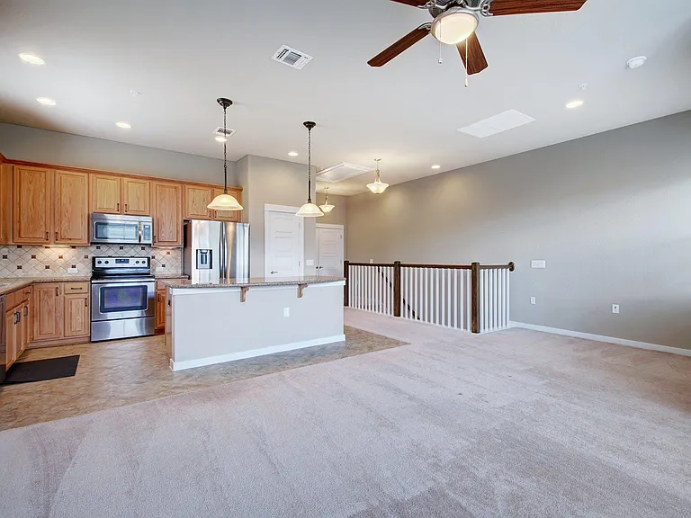 2806 Moreno St — Photo 8