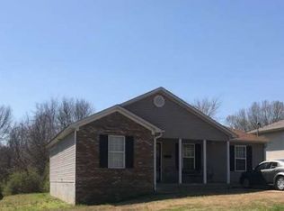 908 E College St, Jackson, TN 38301
