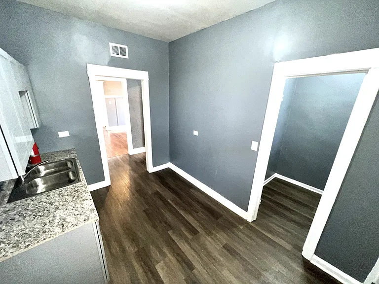 5909 S Calumet Ave #2N — Photo 4