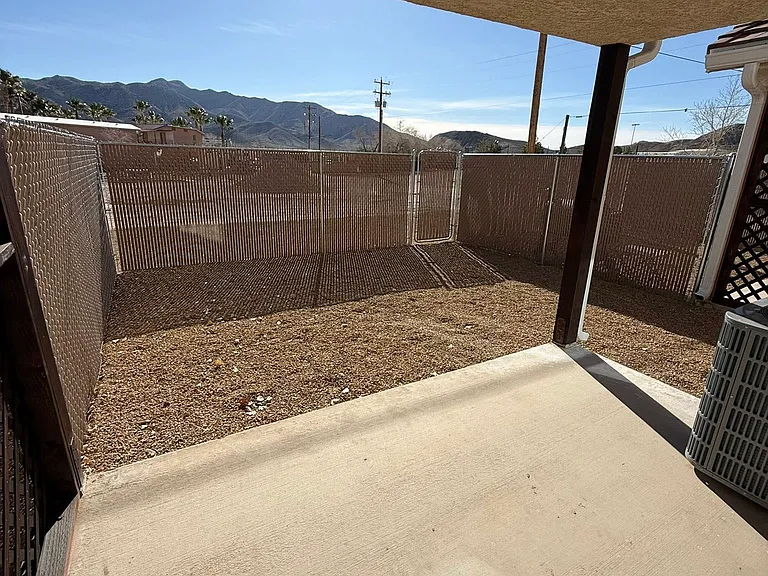 Patio/Fenced Backyard