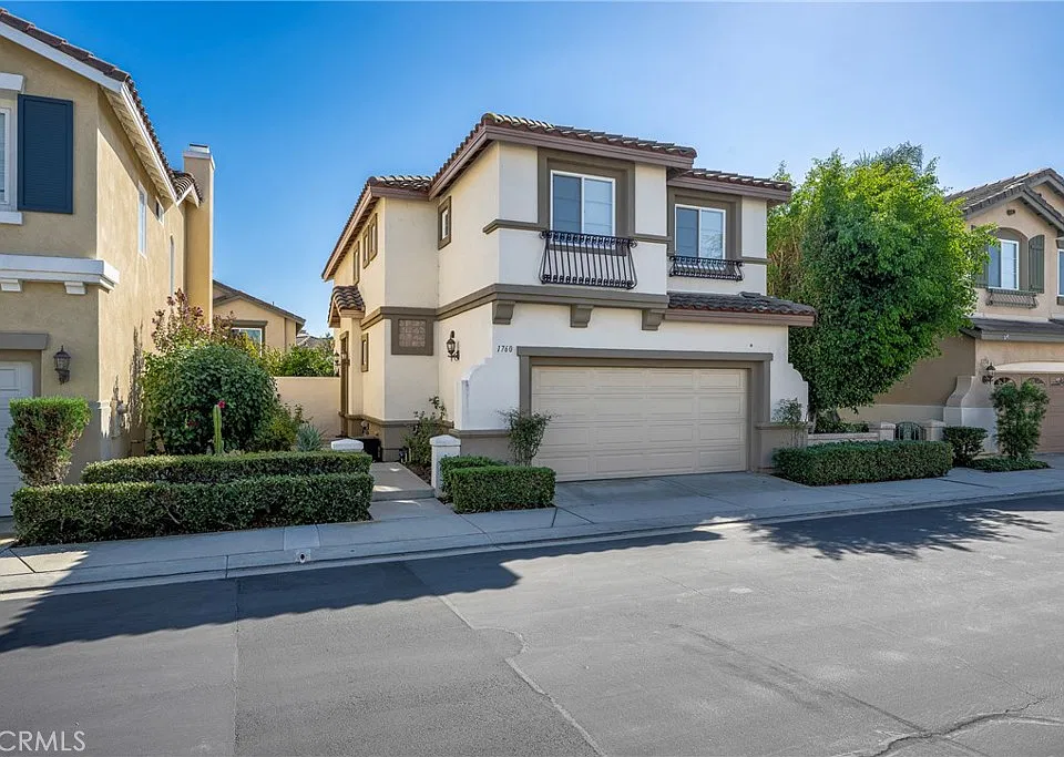 1760 Taylor Ln