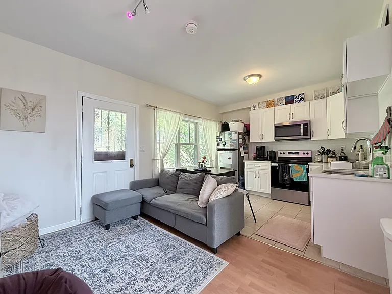 31 Ellingwood St #31 — Photo 13