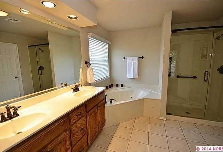 4204 W Kent Ct — Photo 18