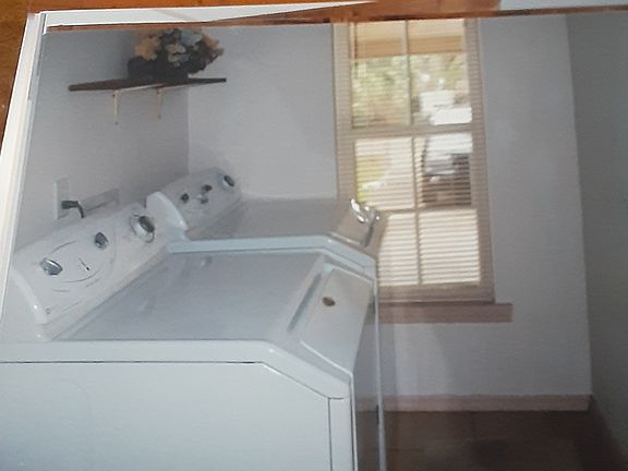5th image of 5110 Isabelle Dr