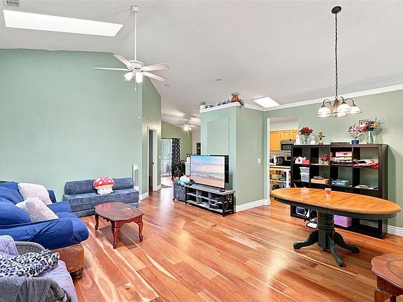 4th image of 13637 EMERALDVIEW DRIVE
