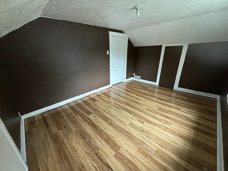 10217 Cumberland Rd — Photo 22