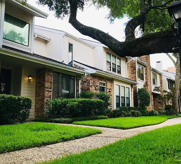 San Felipe Square Townhomes — Photo 5