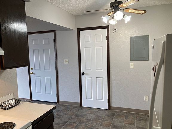 3rd image of 1836 Allison Dr APT 6