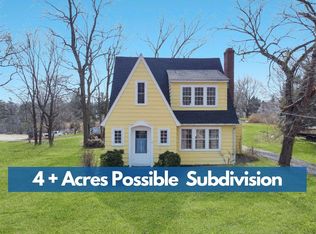 208 N Country Rd, Port Jefferson, NY 11777