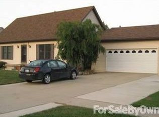 219 Jonathon Dr, Almont, MI