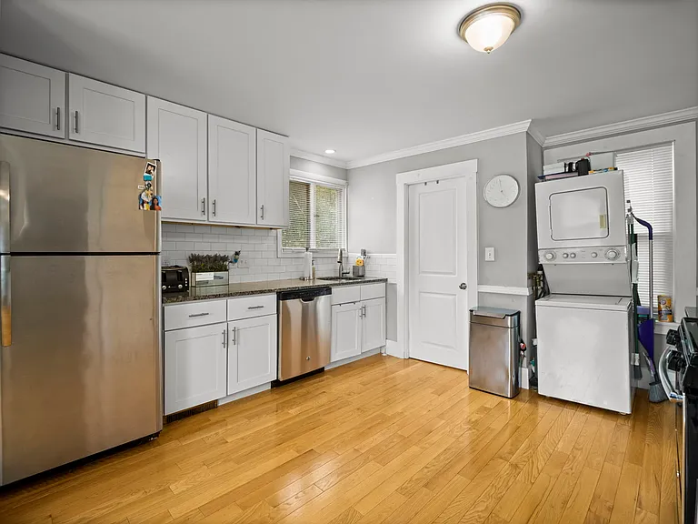 23 New Ocean St #1 — Photo 14