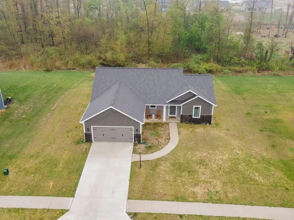 511 Pioneer St, Garrett, IN 46738