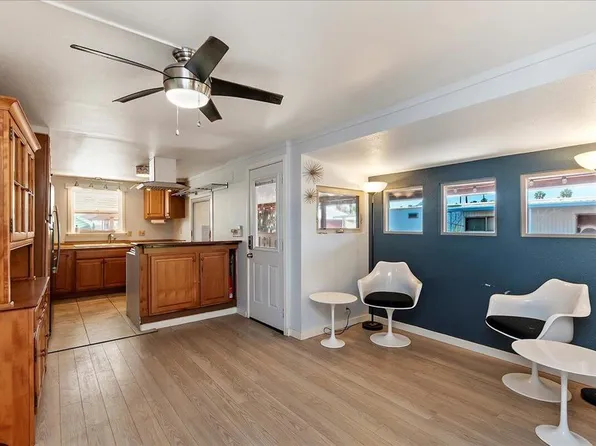 4 Arapaho St, Palm Springs, CA 92264