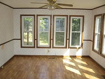 4th image of 3504 Fox Run Ln NE