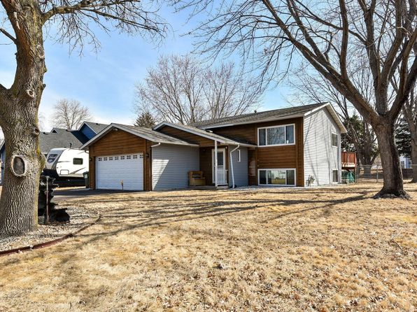 6012 Kalland Cir NE, Albertville, MN 55301