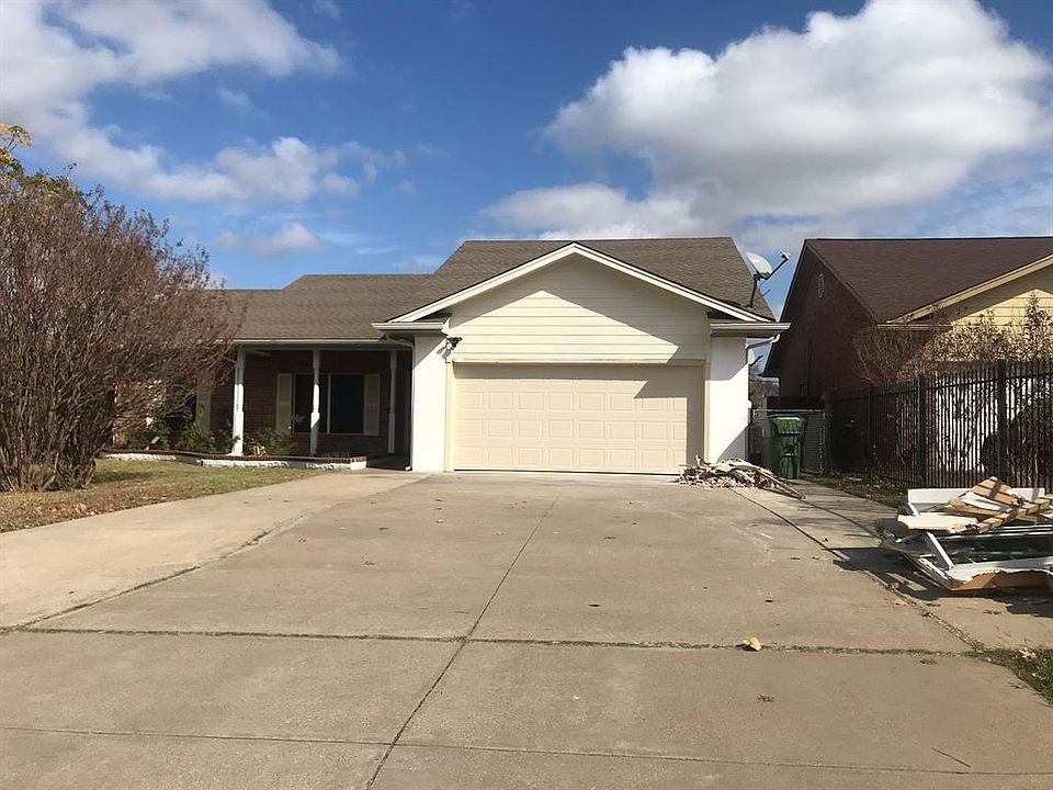 1st image of 341 Cotton Dr