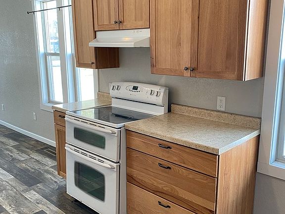 5th image of 419 2nd St SE #419