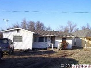 325 W Oak St, Coweta, OK 74429