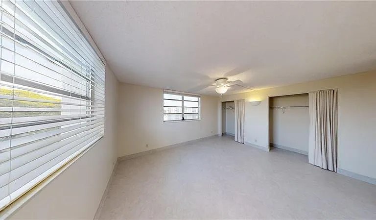 101 SE 3rd Ave #301 — Photo 14