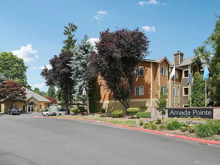 Arnada Pointe — Photo 13
