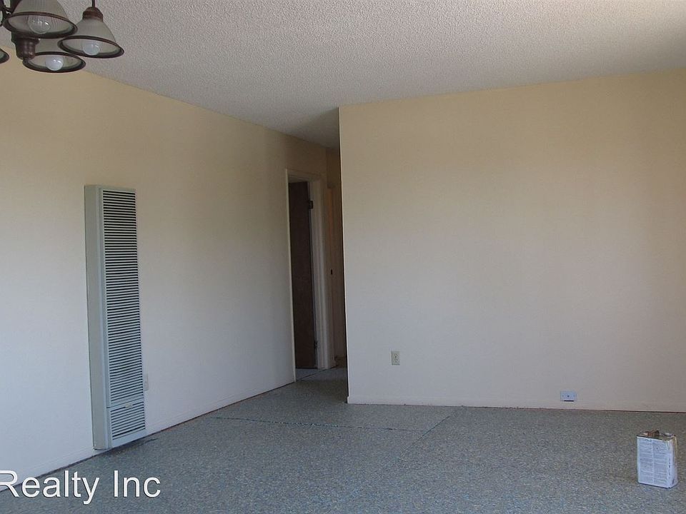 2nd image of 1608 Elder Ave