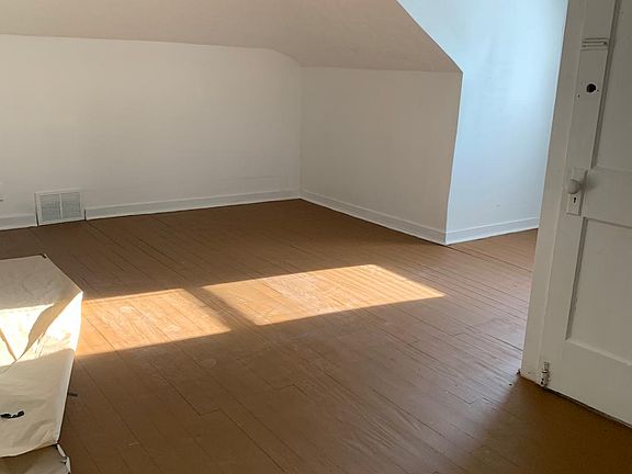 5th image of 1705 Central Ave #1