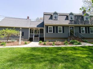 7 Deerfield Dr, Walpole, MA 02081