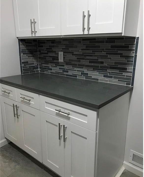 1st image of 1040 E 215th St #2