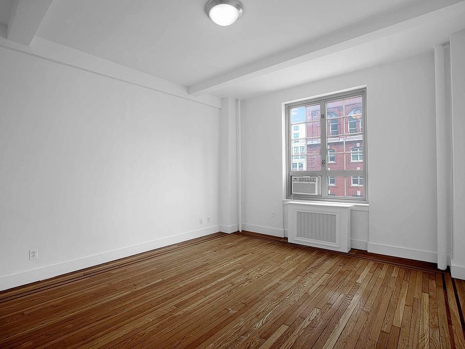 1st image of 208 W 23rd St APT 903