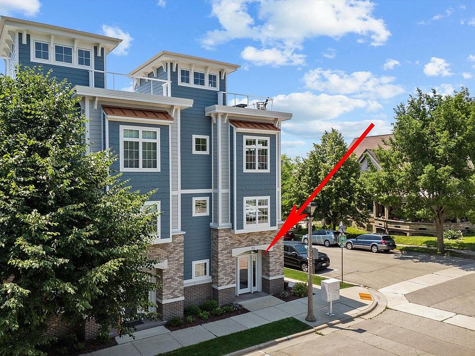 1st image of 303 E Pier STREET