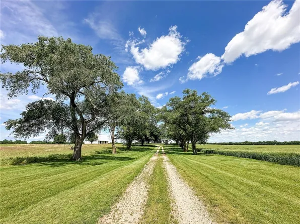 16781 E 1600th Ave, Palestine, IL 62451